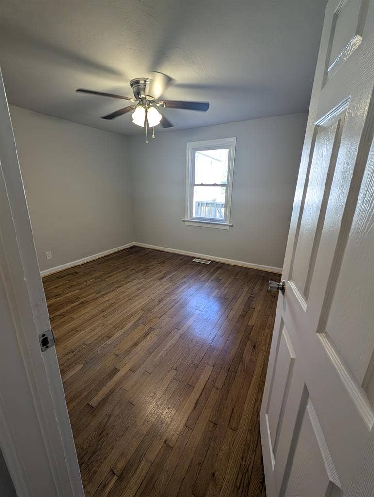 THREE ROOMS AVAILABLE!