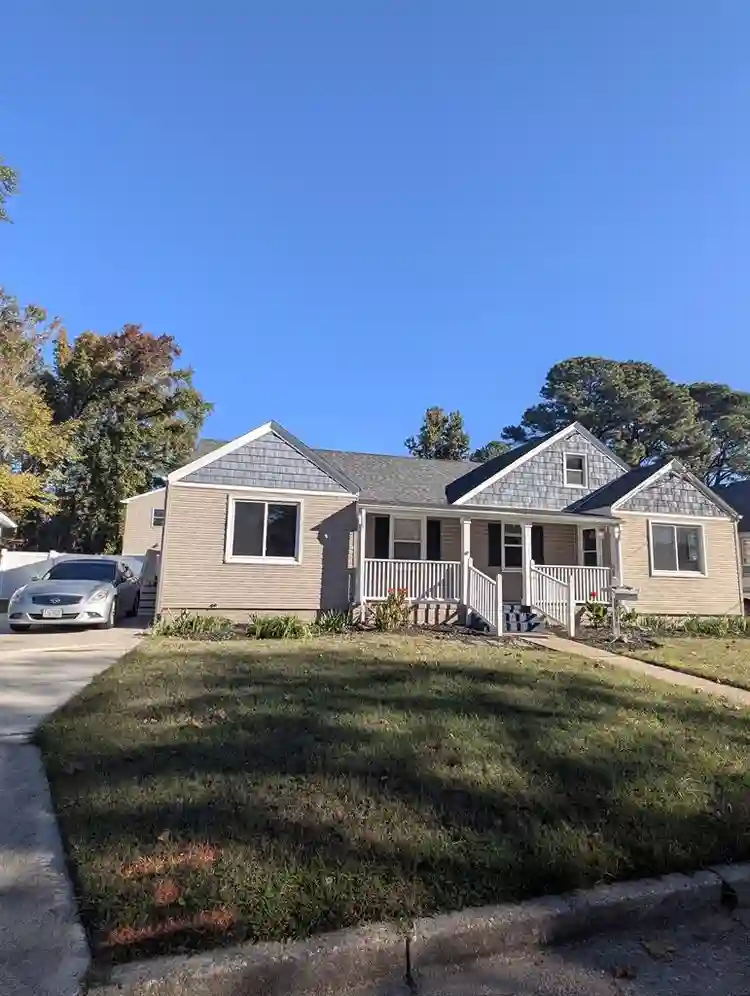 THREE ROOMS AVAILABLE!