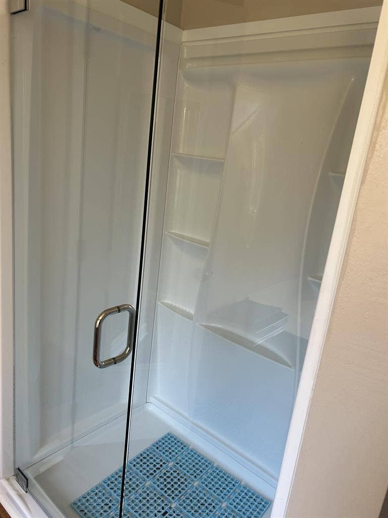 Master Bedroom/Includes Utilities