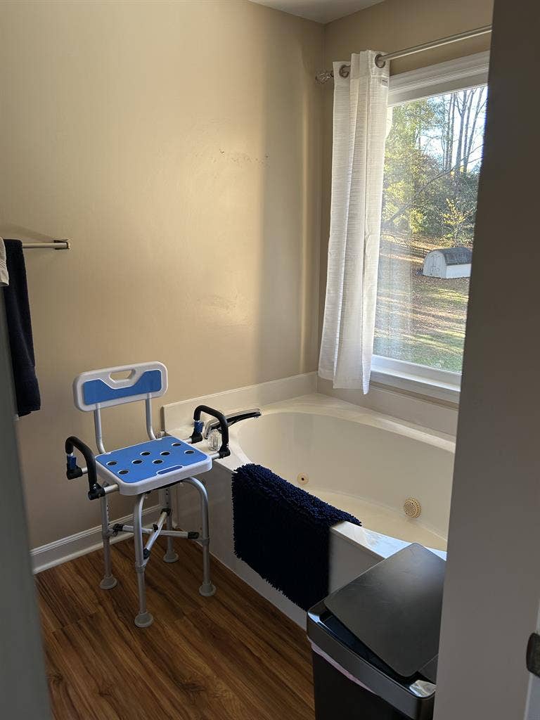 Master Bedroom/Includes Utilities