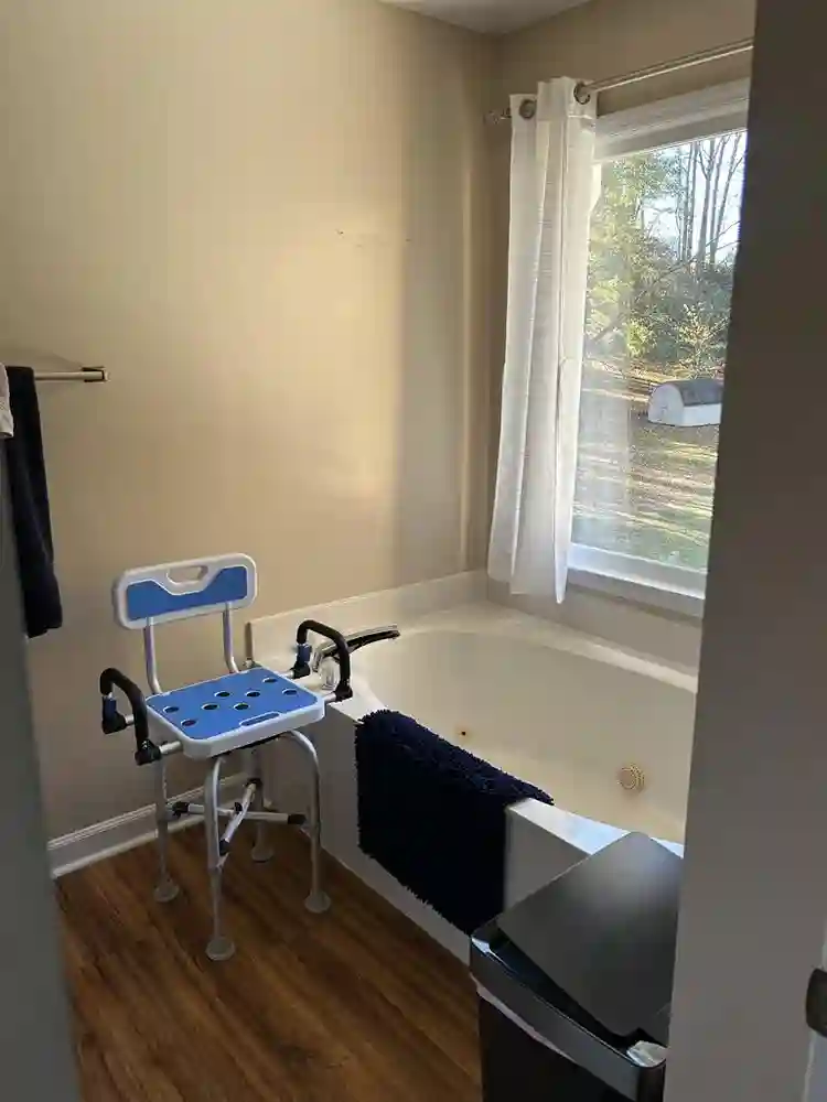 Master Bedroom/Includes Utilities