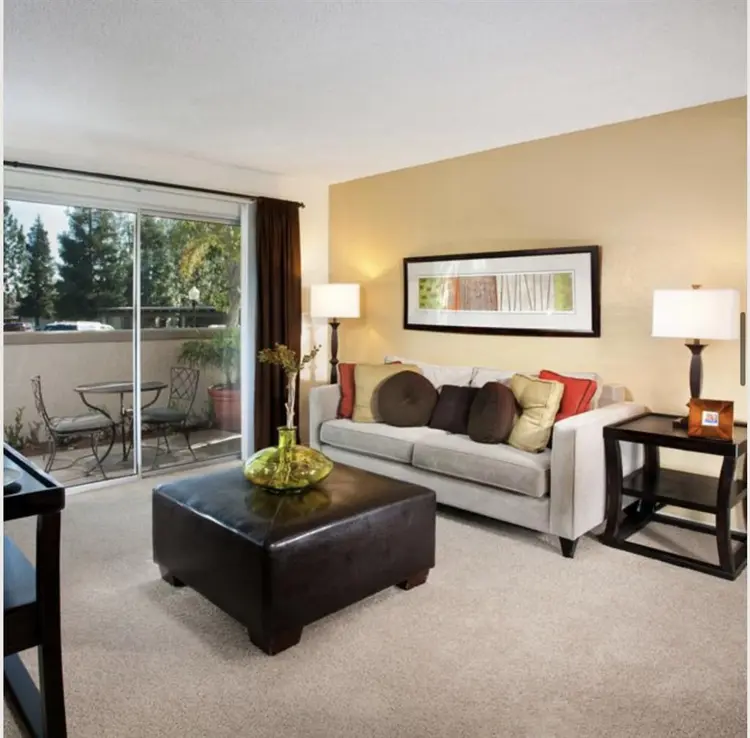 FEMALE ONLY room for rent