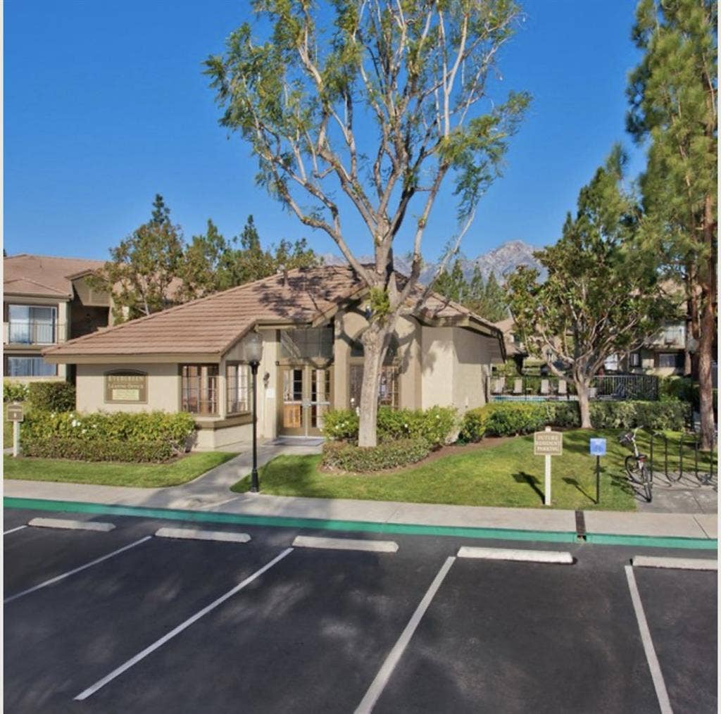 FEMALE ONLY room for rent