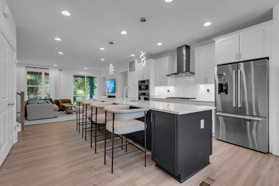 Bedroom w/ Private Bath + Office