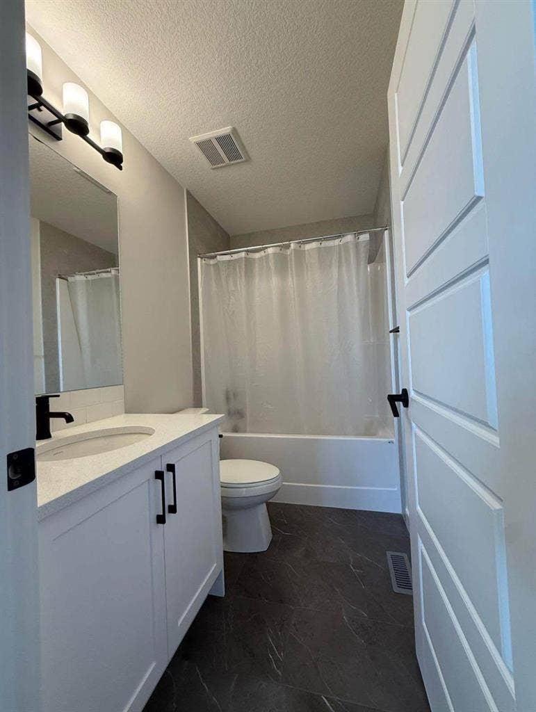 Private room for rent