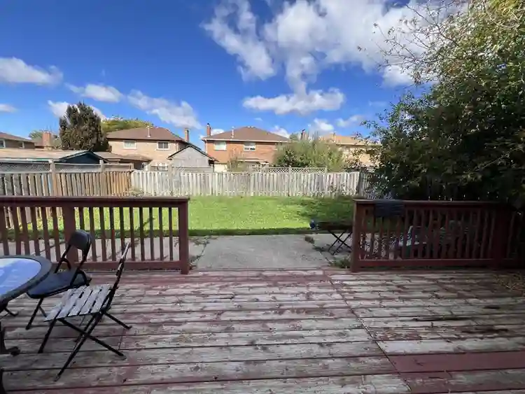 A spacious and bright room $