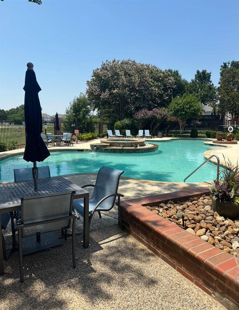 Luxury

~Lg bedroom w/ bathroom...