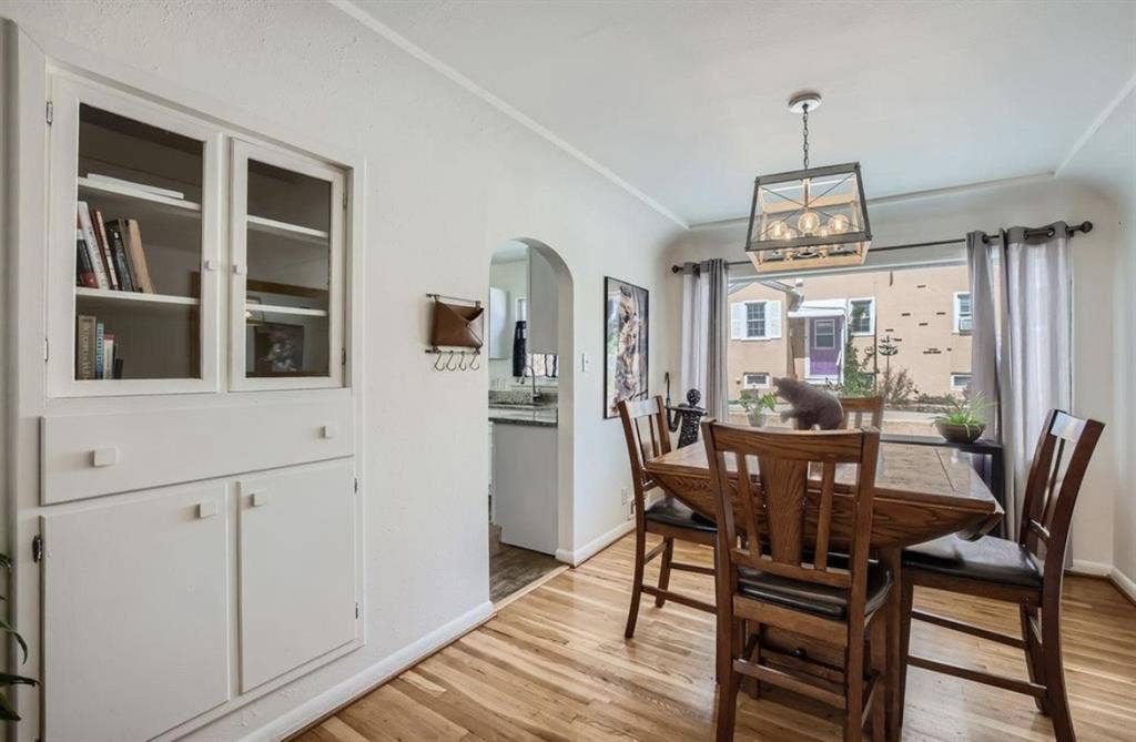 Seeking January roommate