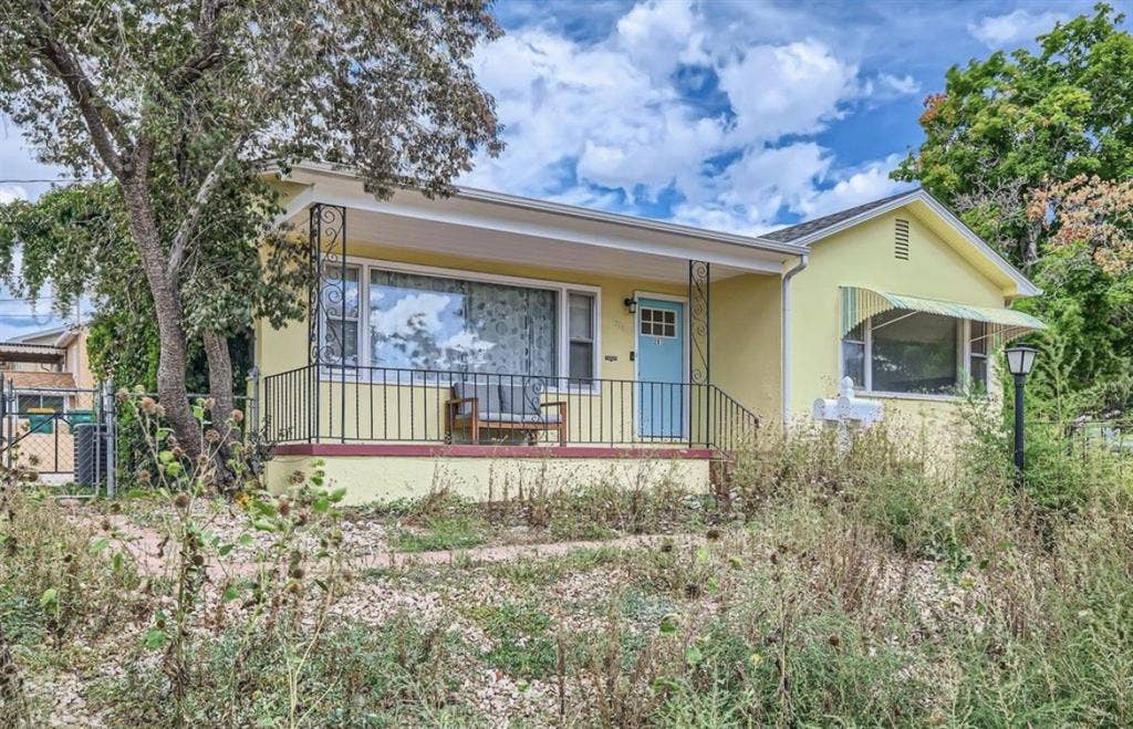 Seeking January roommate