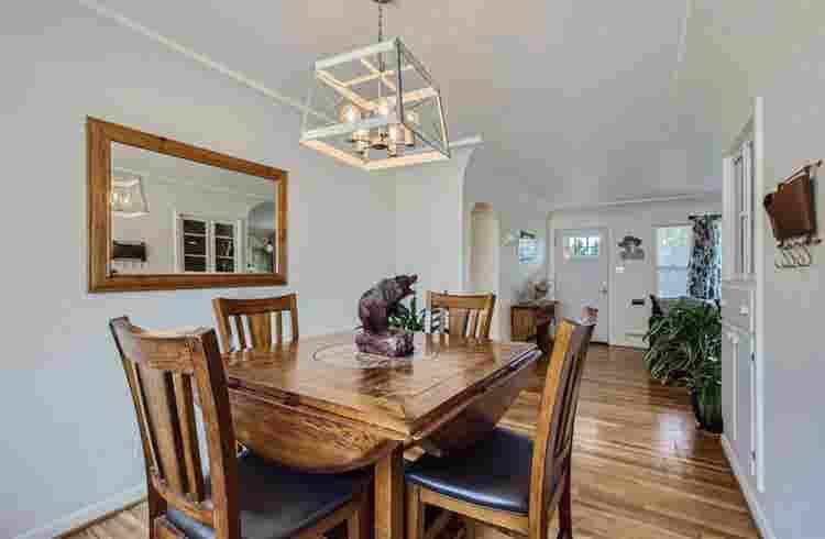 Seeking January roommate