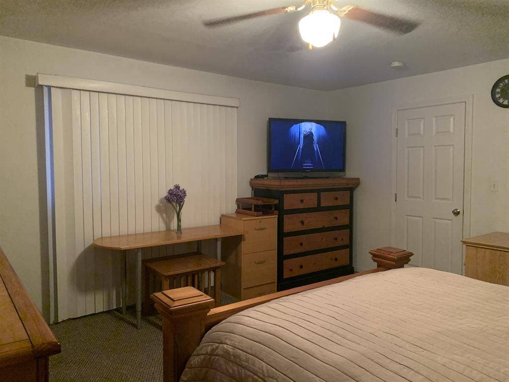 ROOM FOR RENT ( GARDENA )