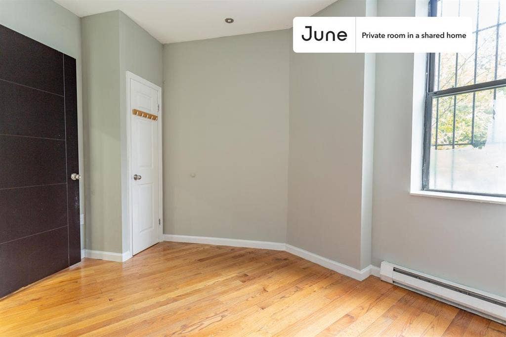 4 BR in New York City