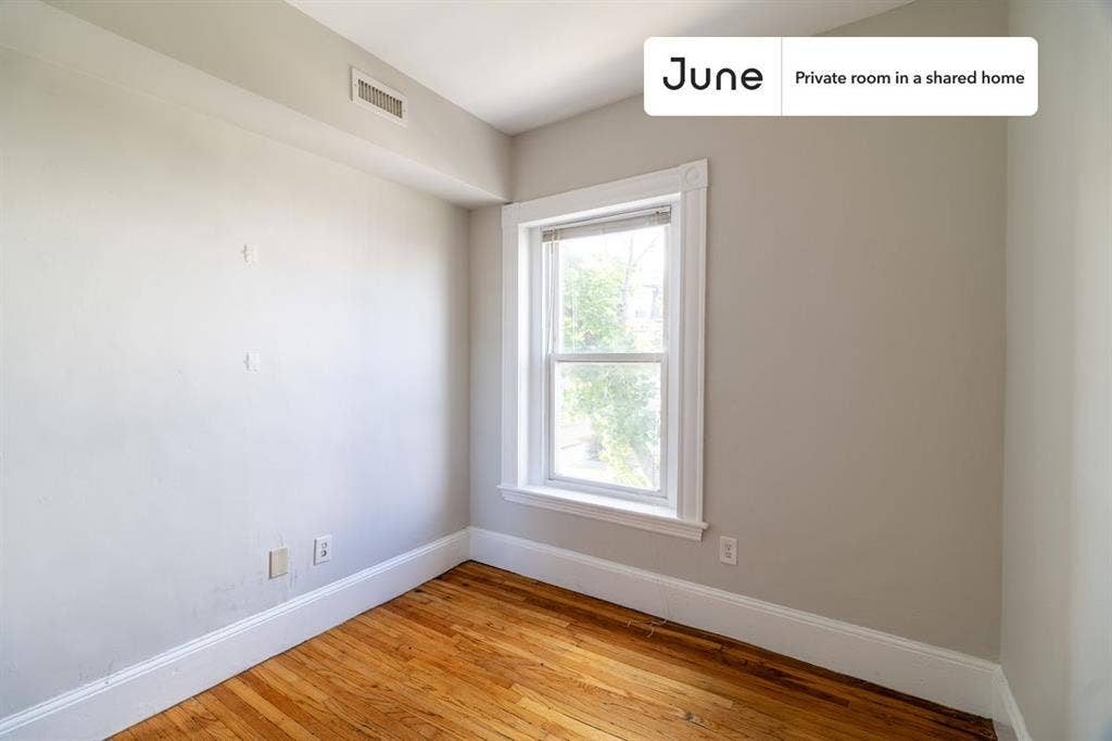 4 BR in Boston