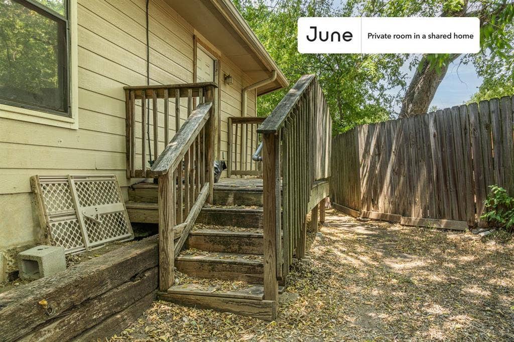 3 BR in Austin