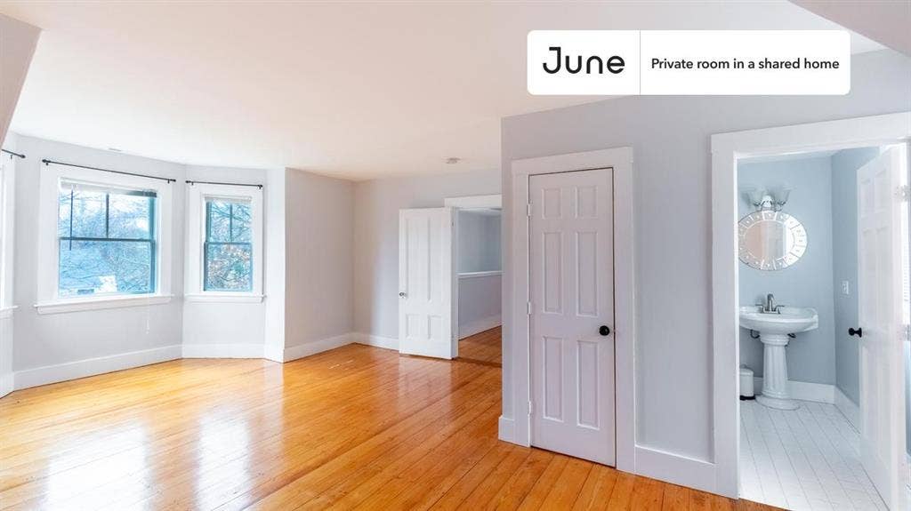 5 BR in Boston