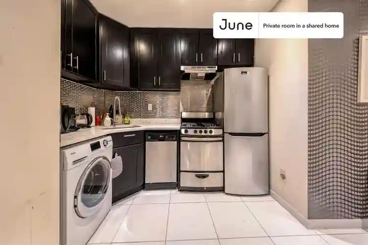 4 BR in New York City