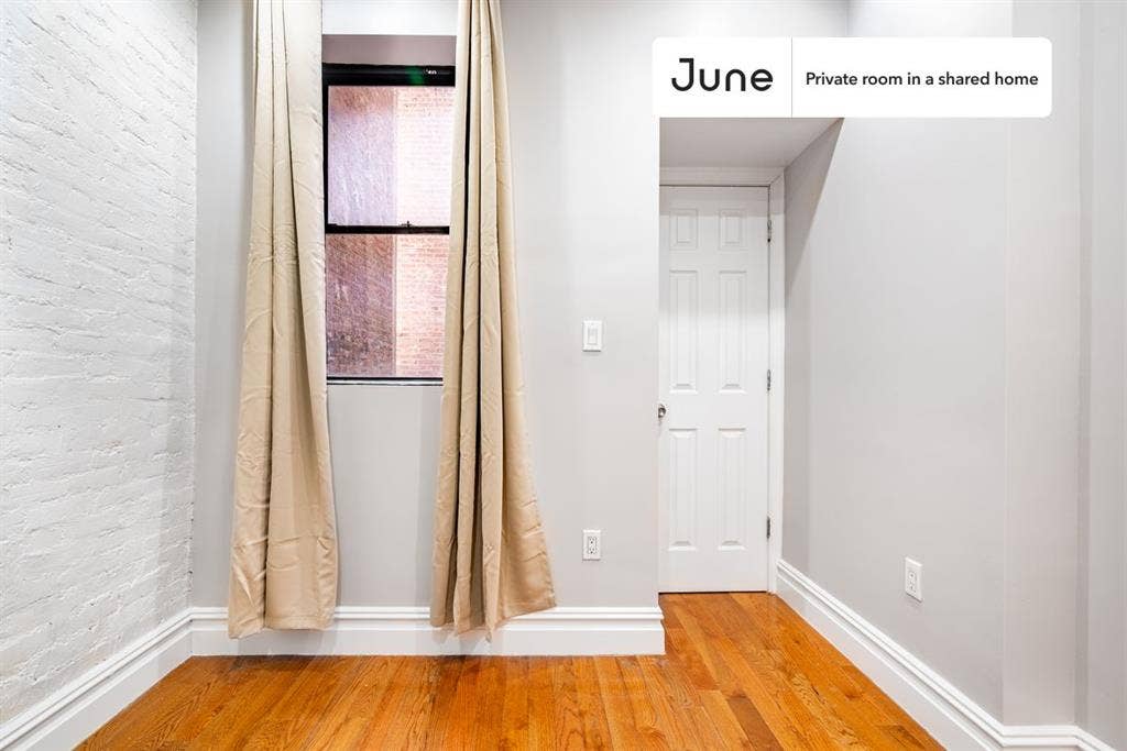 2 BR in New York City