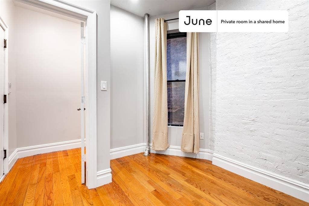 2 BR in New York City
