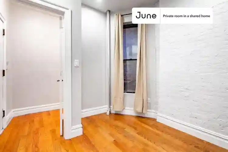 2 BR in New York City