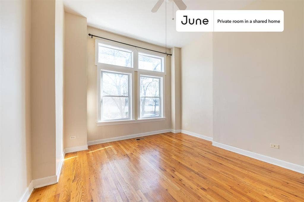 3 BR in Chicago