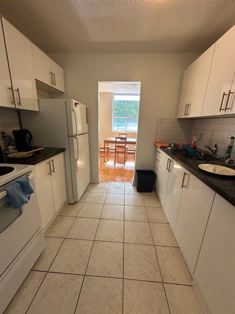 ✨ Room for Rent – Move-in Ready! ✨