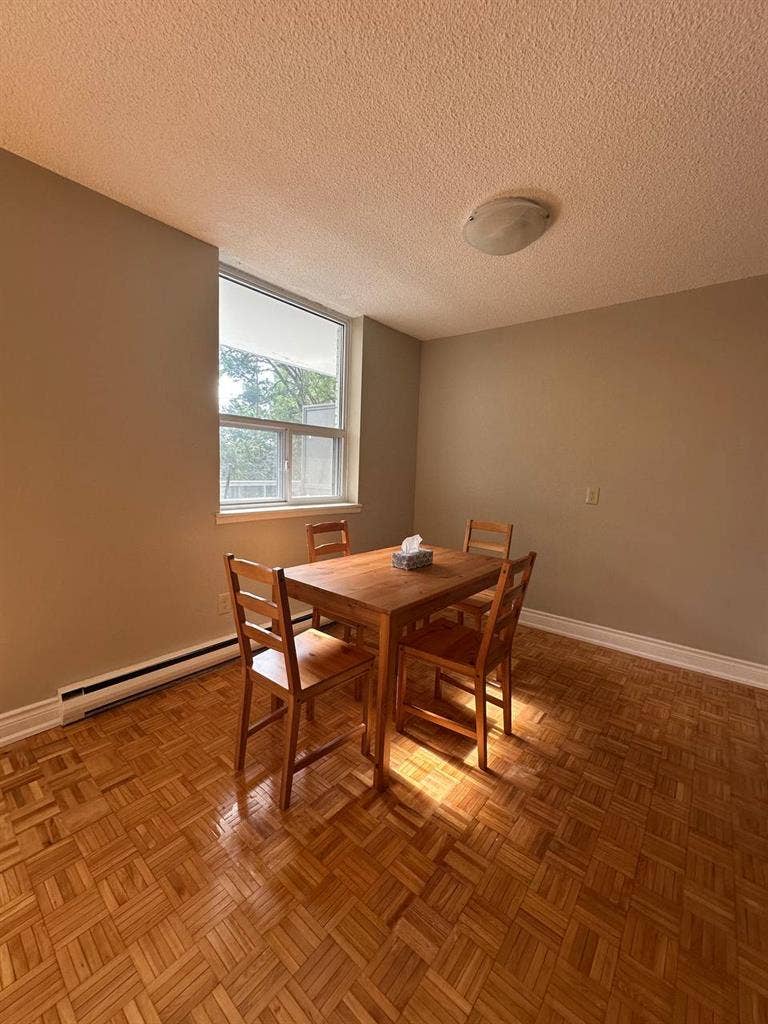 ✨ Room for Rent – Move-in Ready! ✨