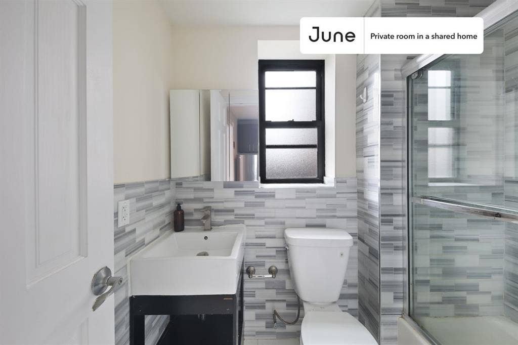 3 BR in New York City