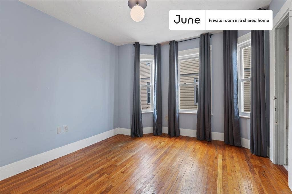 3 BR in Boston