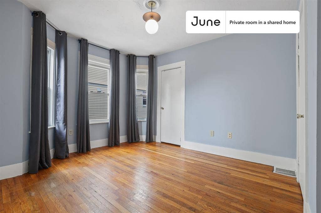 3 BR in Boston