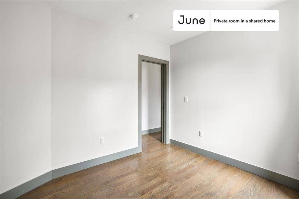 2 BR in New York City