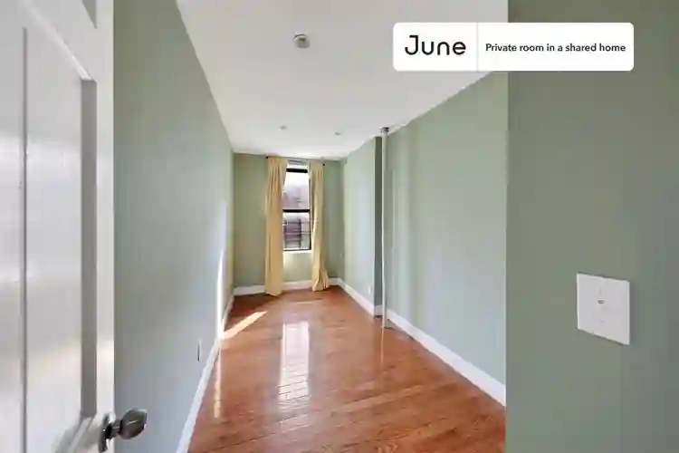 4 BR in New York City