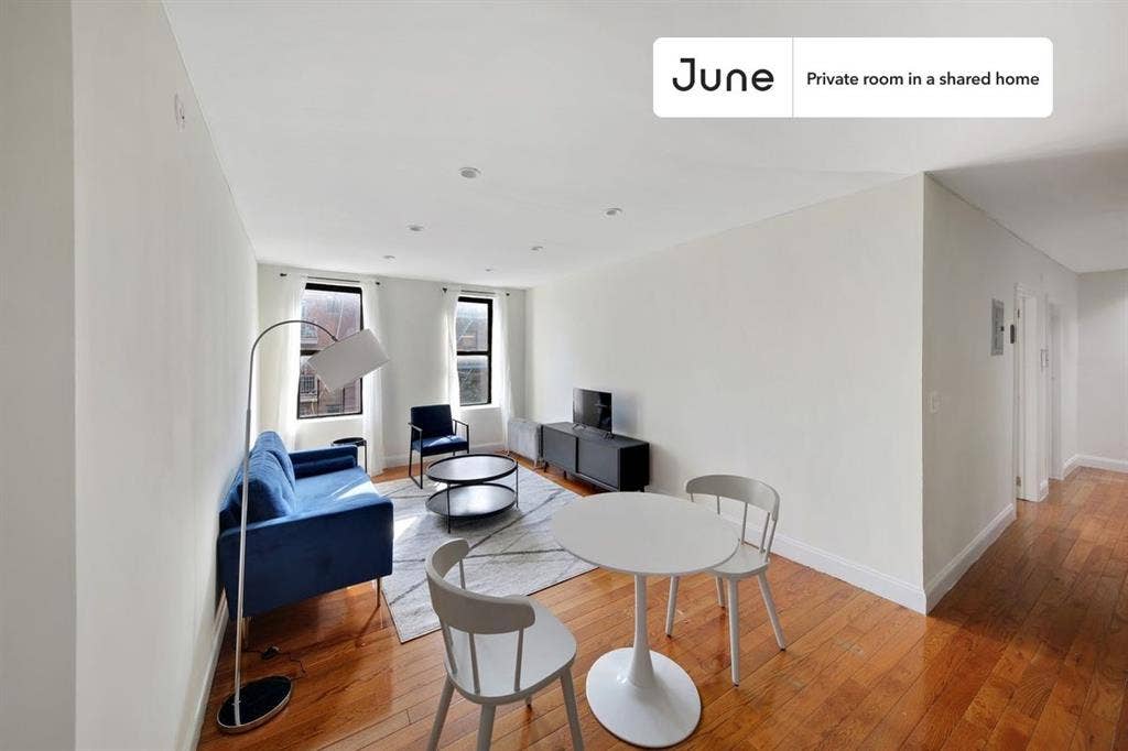 4 BR in New York City