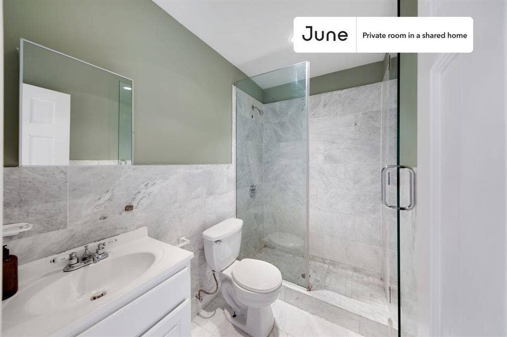 4 BR in New York City