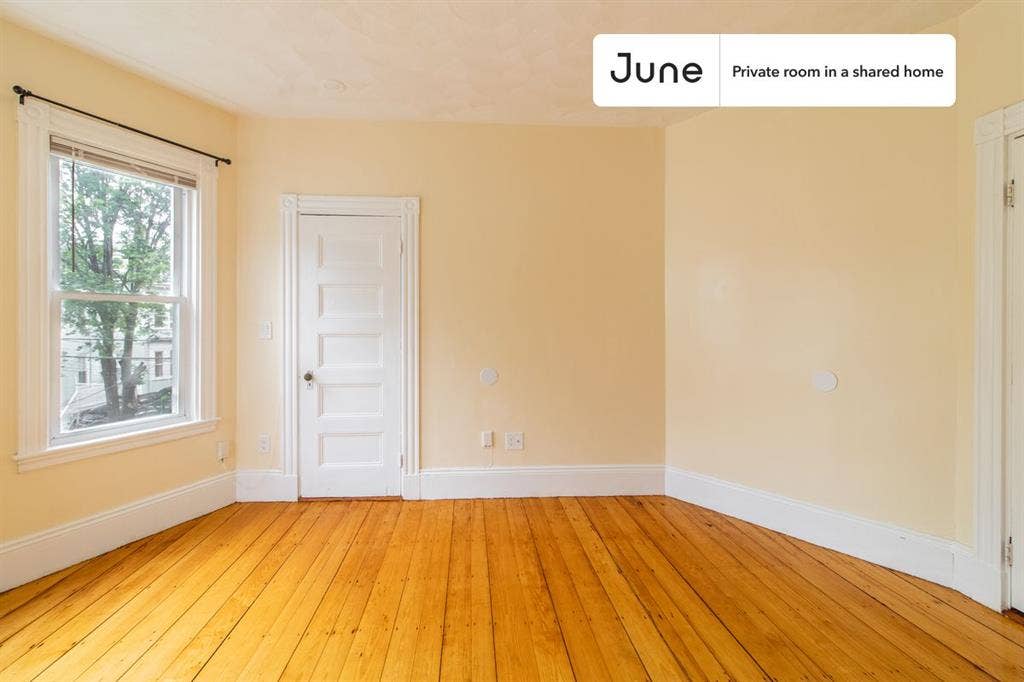4 BR in Boston
