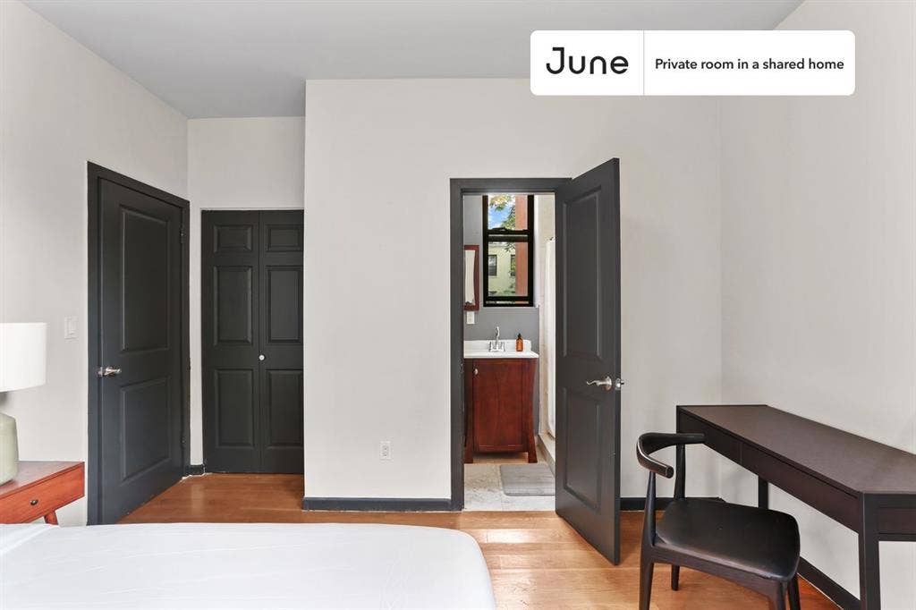 4 BR in New York City