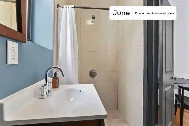 4 BR in New York City