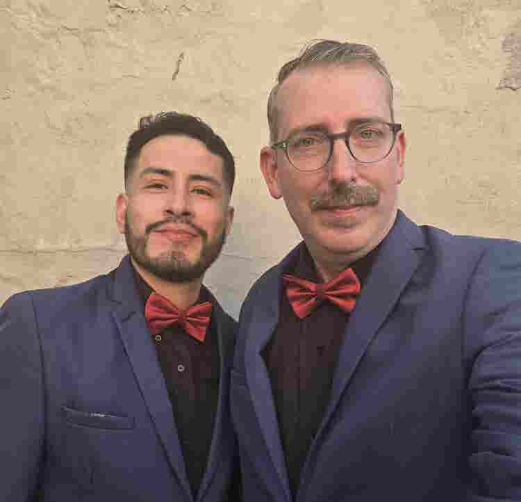 Professional & Creative Roomates