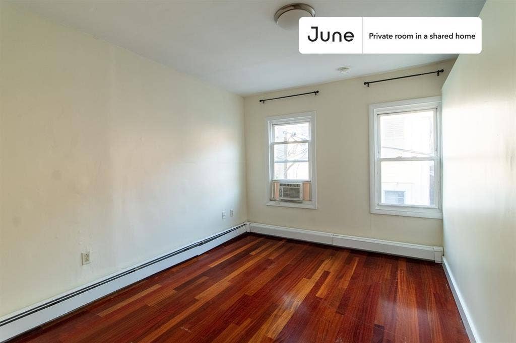 5 BR in Boston