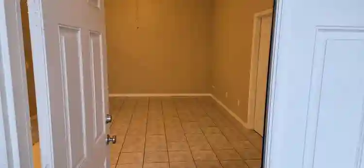 Furnished room including utilities