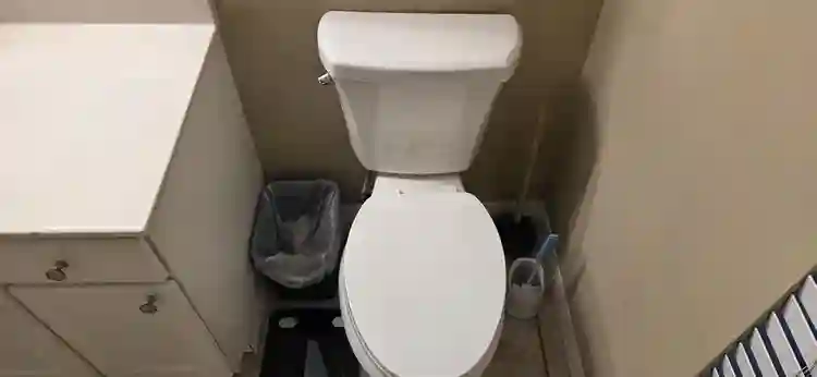 Furnished room including utilities