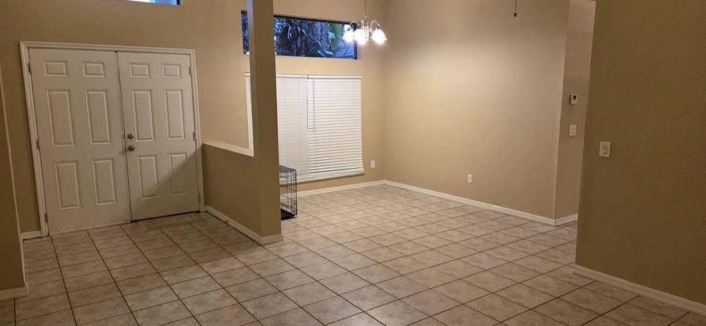 Furnished room including utilities