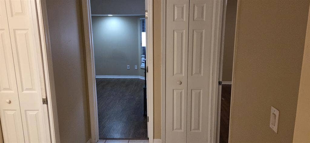 Furnished room including utilities