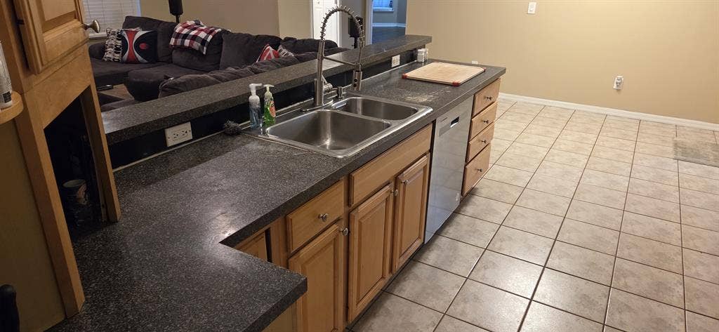 Furnished room including utilities