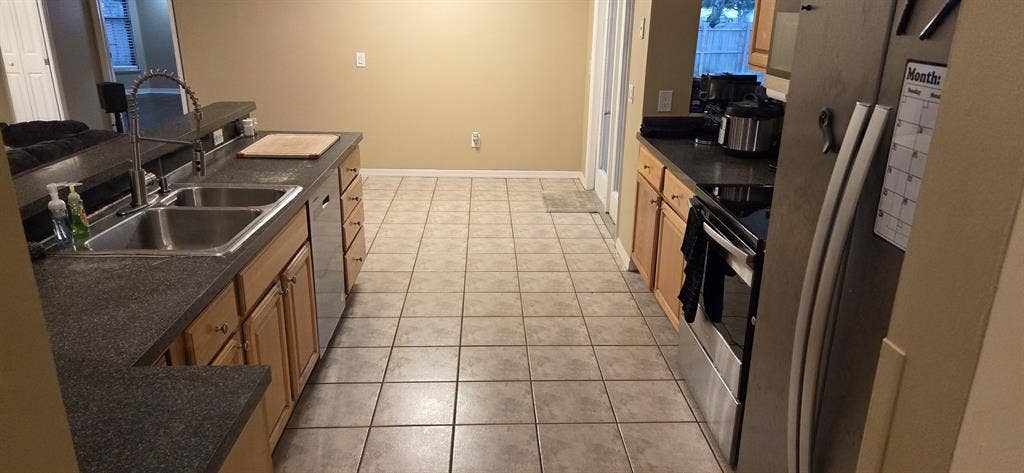 Furnished room including utilities