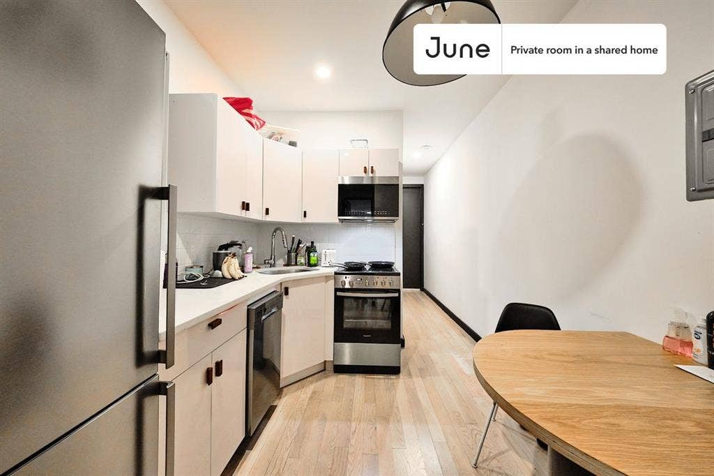 3 BR in New York City