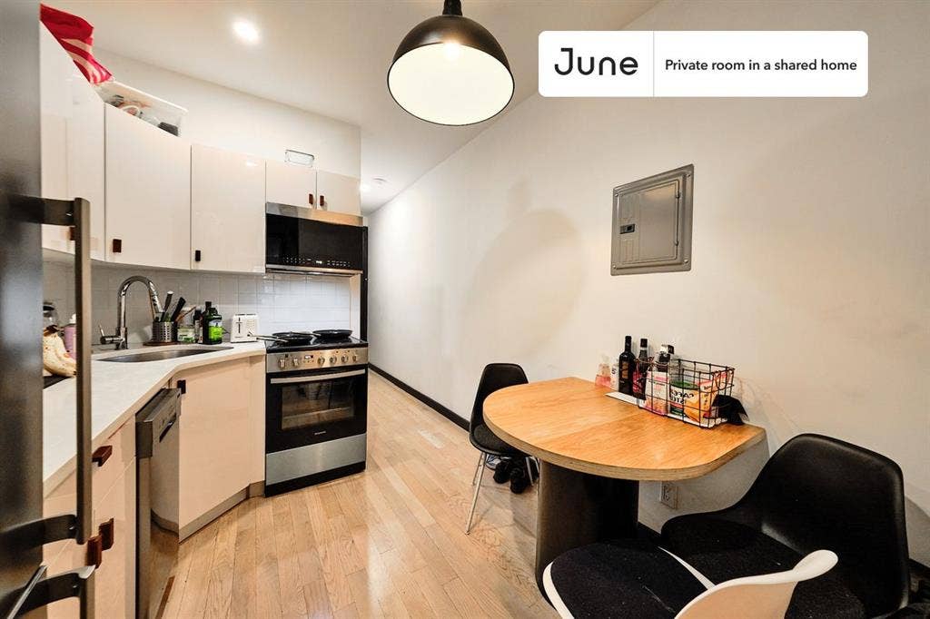 3 BR in New York City