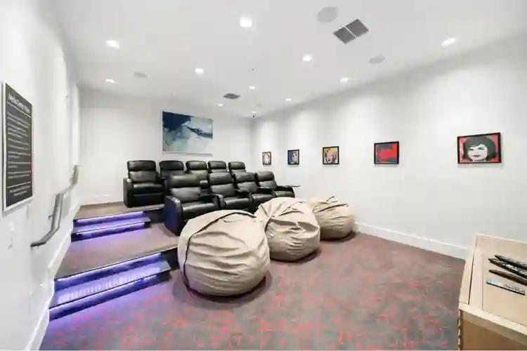 Lease Takeover - east apartment