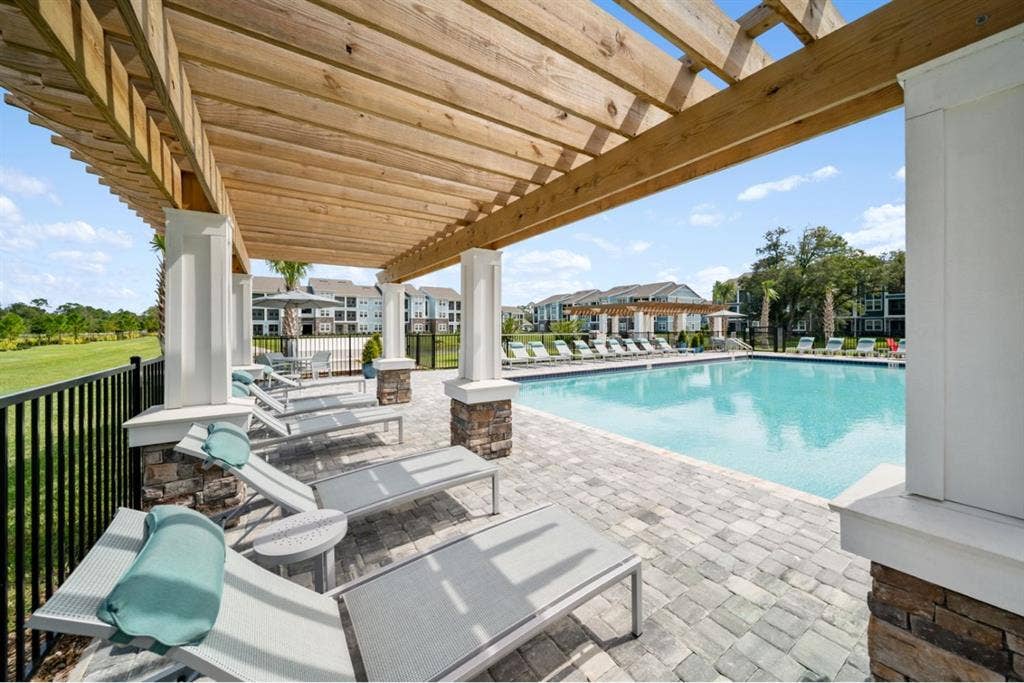 Lease Takeover - east apartment