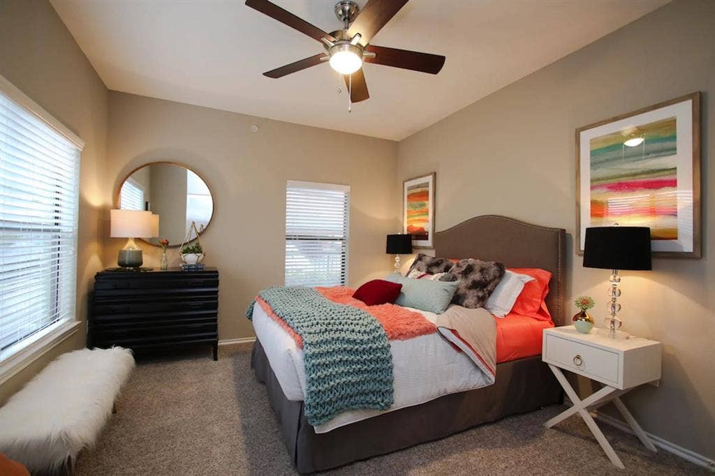 2nd bedroom available