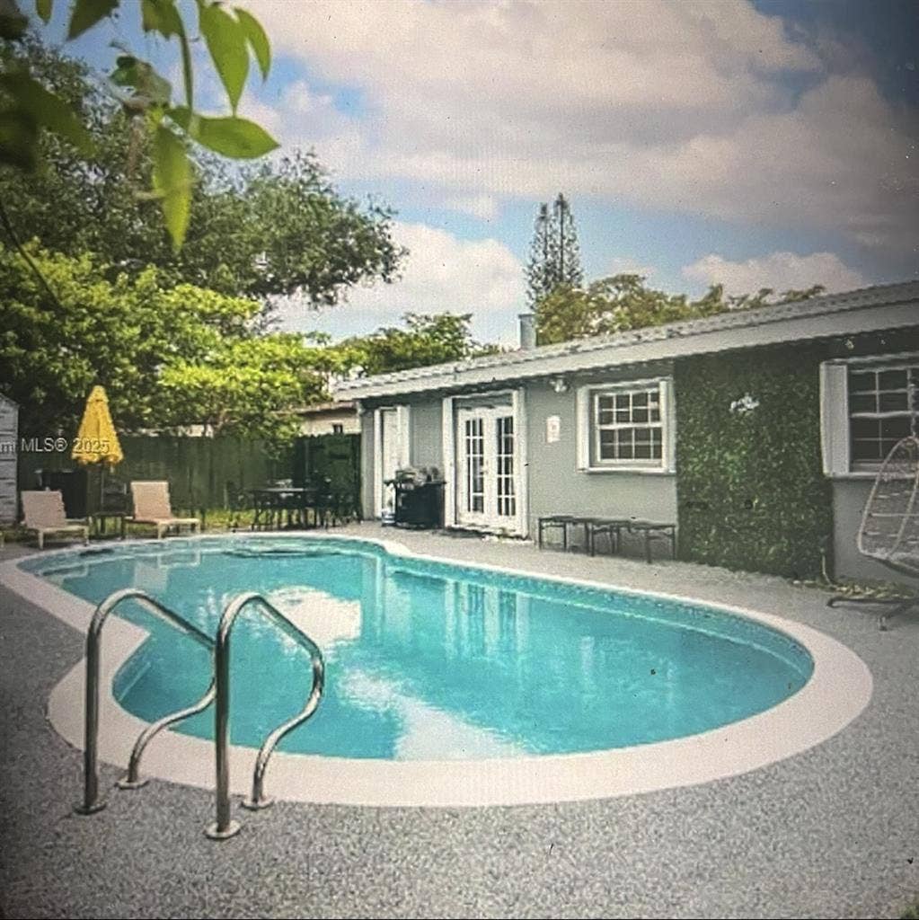 Peace + Ambition: The Pool House 🌊